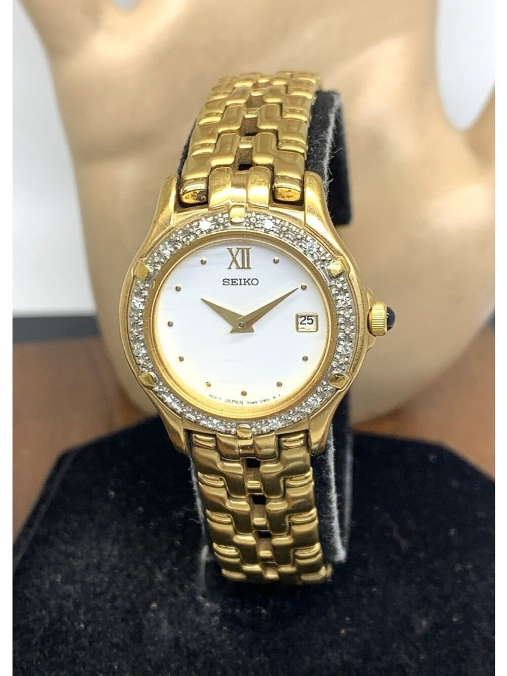 Seiko Women's Watch 7N89-0449 Quartz Diamond Accent White Dial Gold Steel 26mm